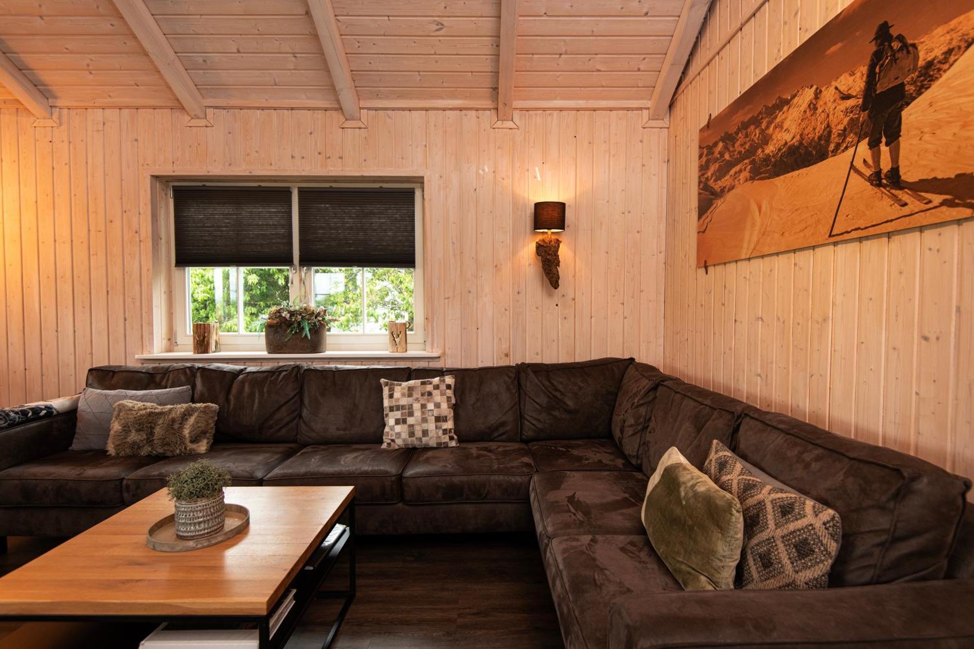 Kustelberg Lodges Medebach Bagian luar foto
