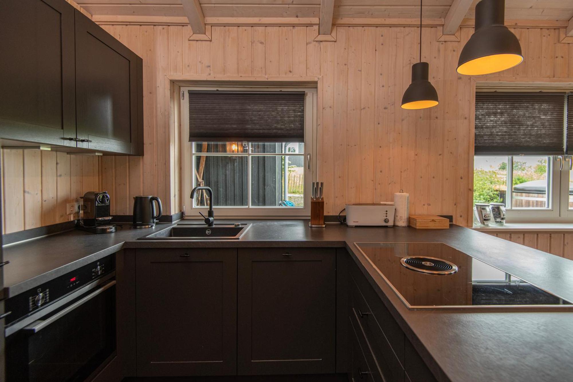 Kustelberg Lodges Medebach Bagian luar foto